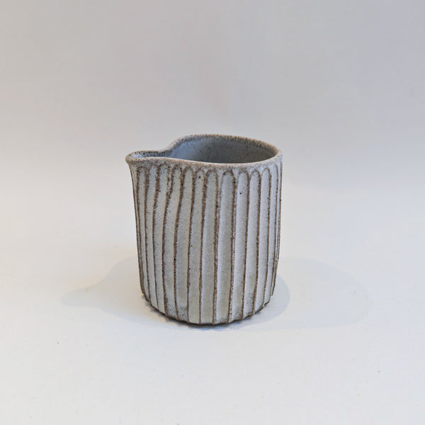 small pourer