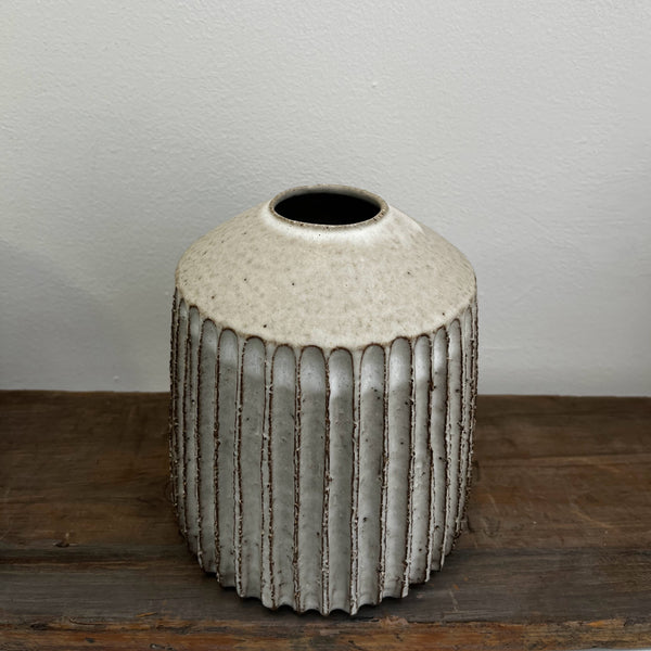 vase 024